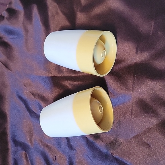 VINTAGE Tupperware Egg Cups and Lids - Picture 2 of 3